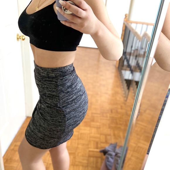 Super Comfy Wilfred Ruched Skirt - Picture 7 of 12